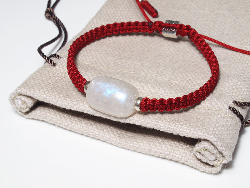 Edelsteinschmuck - Edelsteinarmband (Rot) mit Mondstein (Weiß)